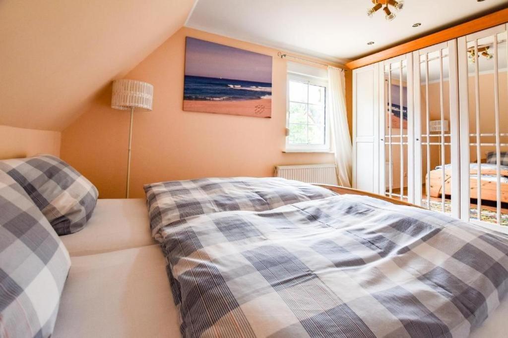 Ferienwohnung Karnitz Im Herzen Von Ruegen Exterior foto